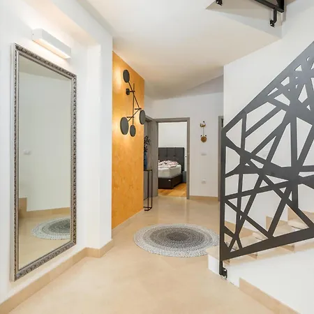 Σπίτι διακοπών 4 Bedroom In *