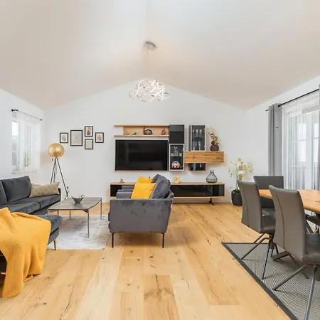 4 Bedroom In * Galižana