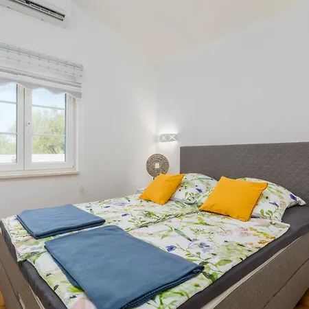 Holiday home 4 Bedroom In *
