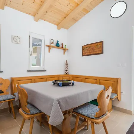 4 Bedroom In Holiday home *